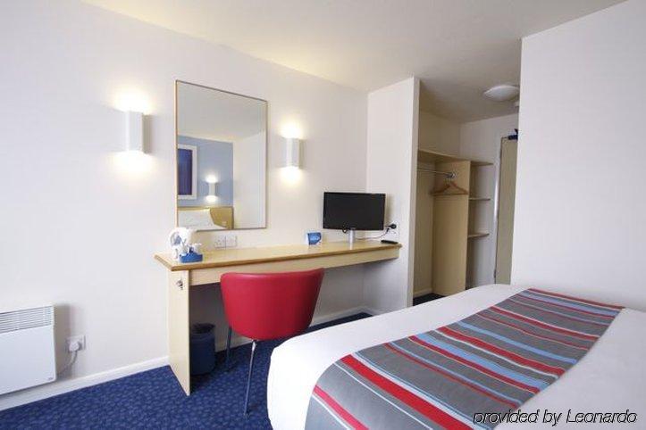 Travelodge London Wembley Exterior foto