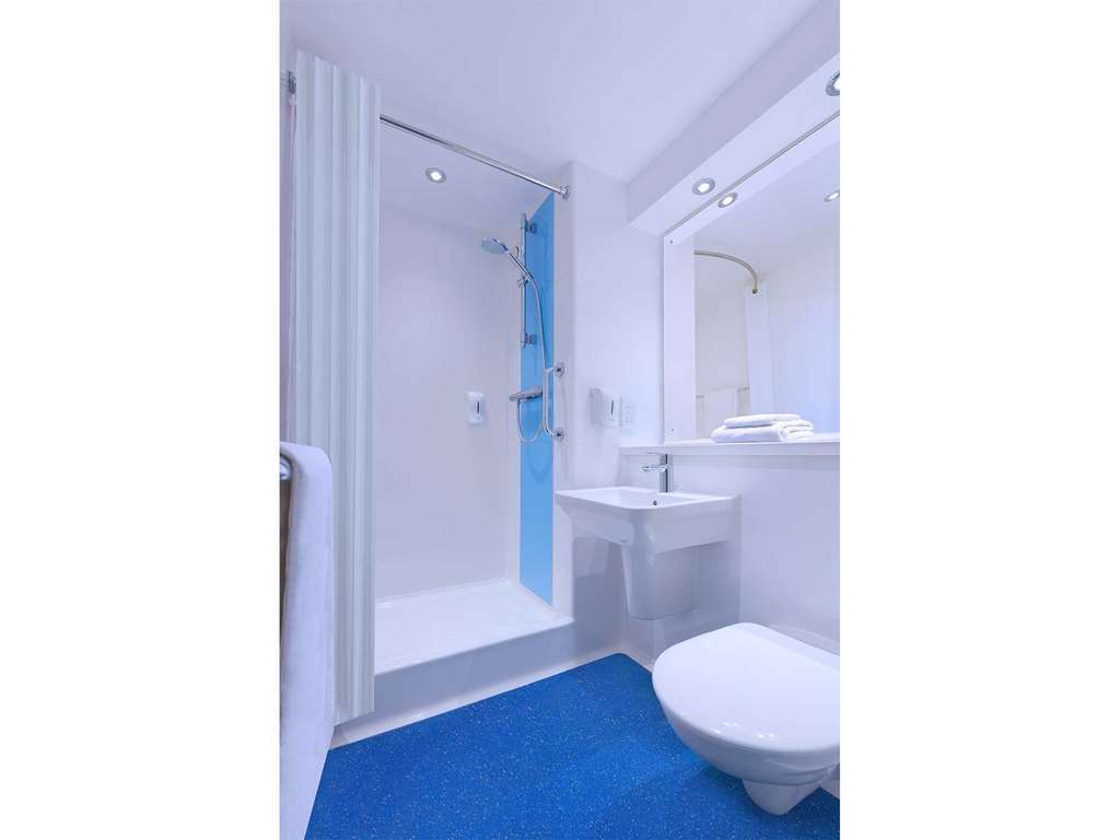 Travelodge London Wembley Habitación foto
